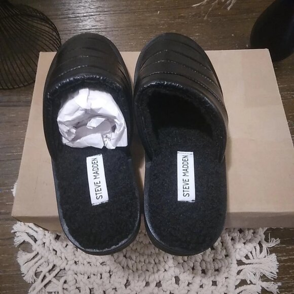 Women's Size 8 Steve Madden Chex Quilted Puffer Black Slippers - Picture 5 of 6